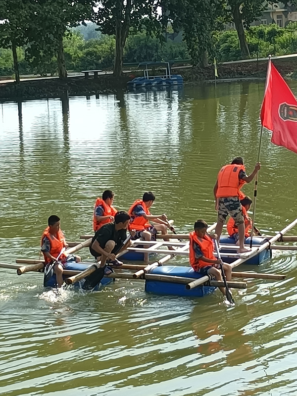 扎筏泅渡